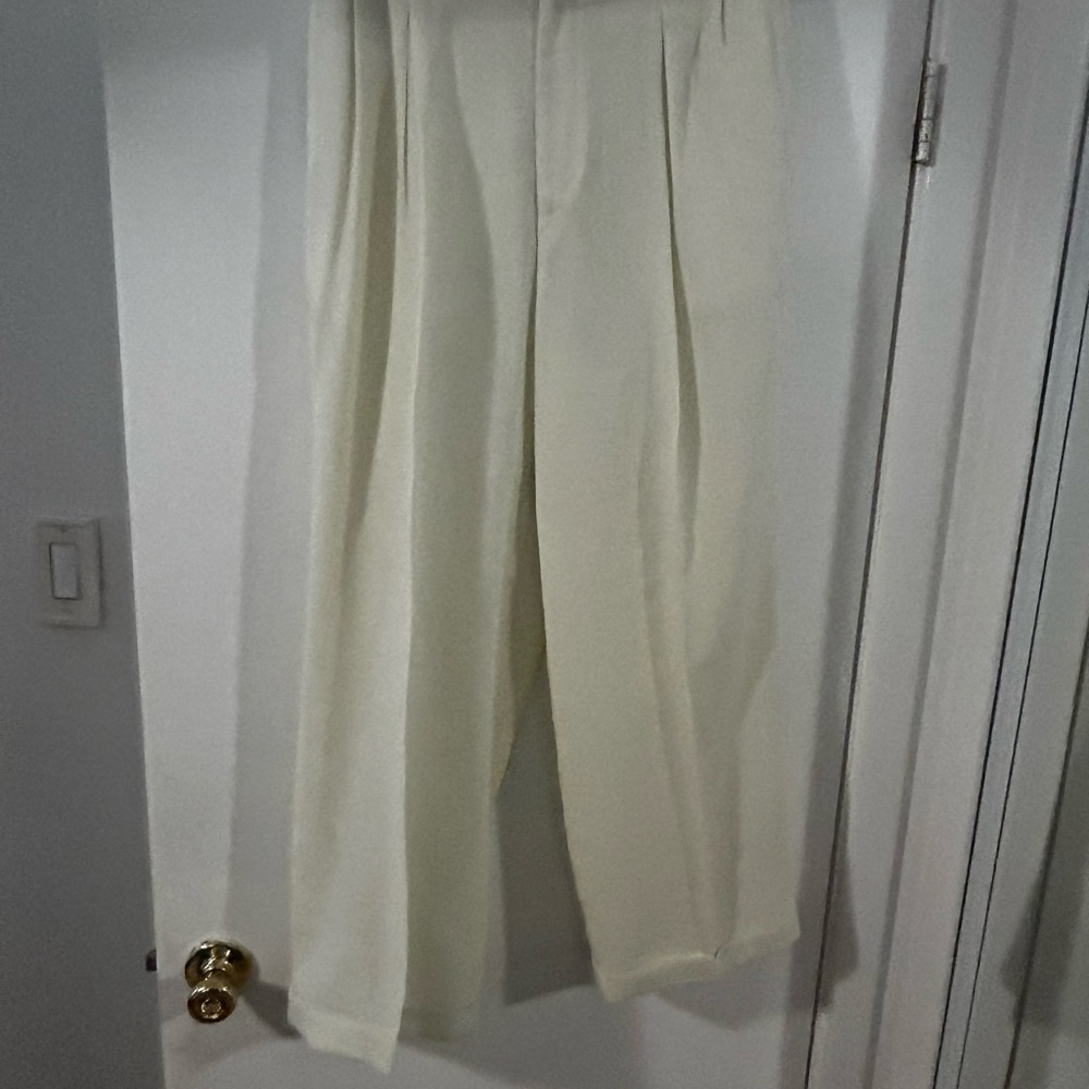 Men used dress pants in good condition